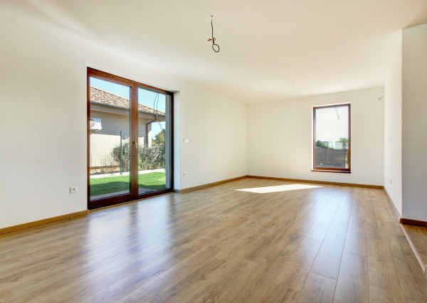 Na predaj: 4izbový rodinný dom – Šamorín-Bučuháza,  stav nadštandard