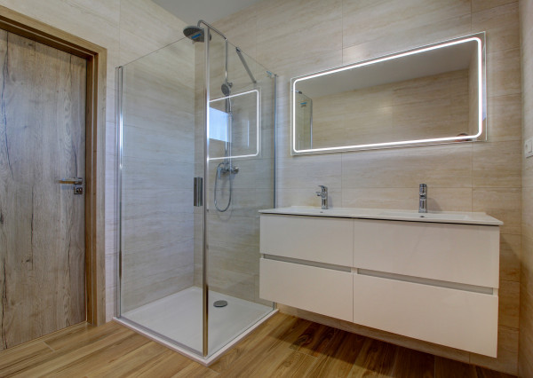 Na predaj: 4izbový rodinný dom – Šamorín-Bučuháza,  stav nadštandard