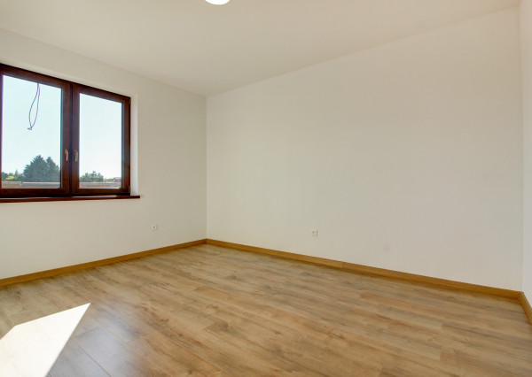 Na predaj: 4izbový rodinný dom – Šamorín-Bučuháza,  stav nadštandard