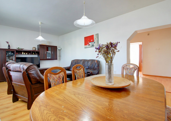 Predaj 5-izbového rodinného domu s pivnicou a krásnou záhradou – Veľká Paka