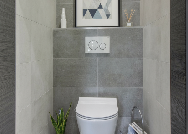 Na predaj 4- izbový rodinný dom s dvojgarážou a záhradným domom v Maslovciach