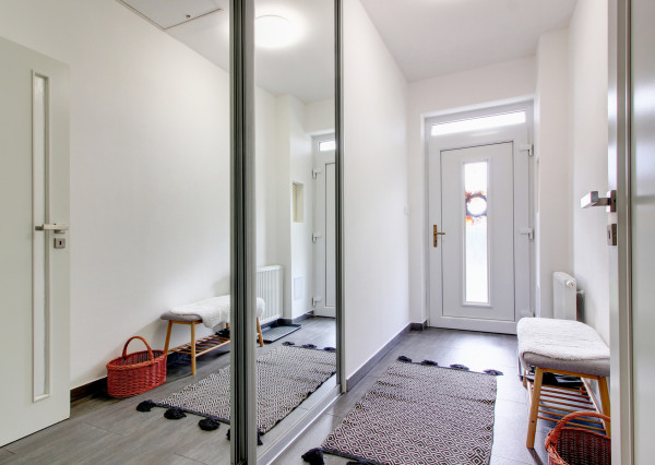 Novinka – samostatne stojaci 4i rodinný dom v obci Láb