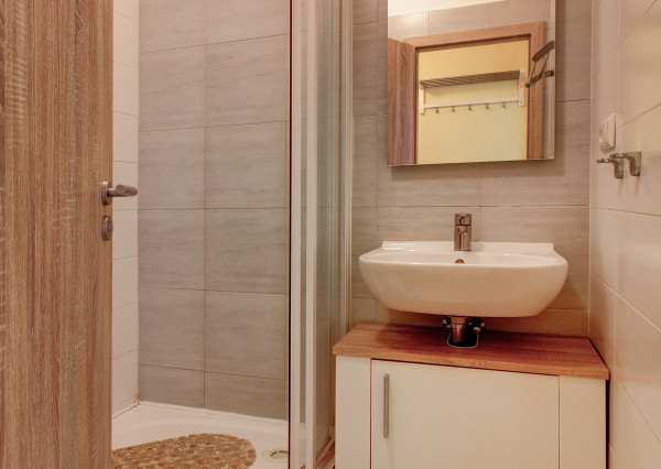 PRENÁJOM - 1 izbový byt - BA Dúbravka, Sokolíkova ulica