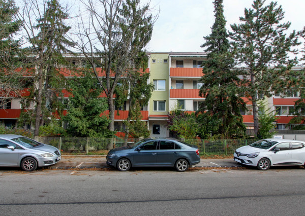 PRENÁJOM - 1 izbový byt - BA Dúbravka, Sokolíkova ulica