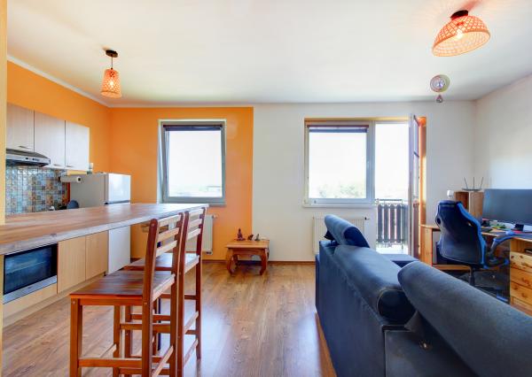 Na prenájom 3-izbový byt s balkónom, Rohovce, okr. Dun.Streda.