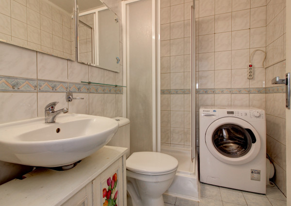 Na predaj útulná garsónka s loggiou – Bratislava, Petržalka, Topoľčianska ulica