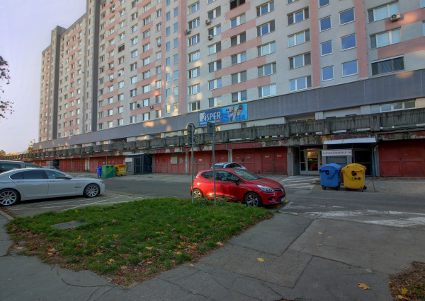 Na predaj útulná garsónka s loggiou – Bratislava, Petržalka, Topoľčianska ulica