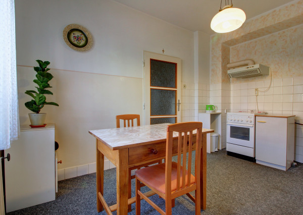 Na predaj 5-izbový rodinný dom s garážou na 954 m² pozemku - Kvetoslavov