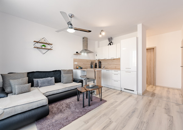 Na predaj 2,5-izbový byt s balkónom – Pezinok, Mahulanka