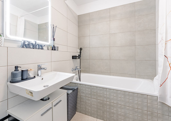 Na predaj 2,5-izbový byt s balkónom – Pezinok, Mahulanka