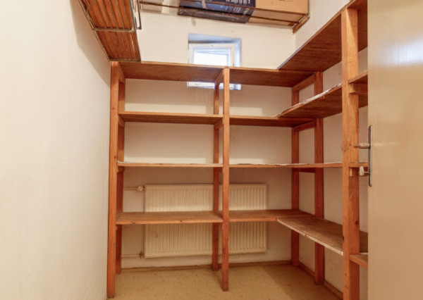 Na predaj: 4izbový rodinný dom s garážou , pozemok 800 m² - Čakany