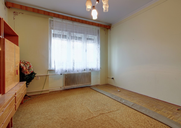 Na predaj: 4izbový rodinný dom s garážou , pozemok 800 m² - Čakany