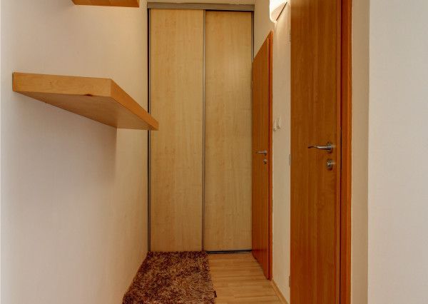 Klimatizovaný, zariadený 3-izbový byt s dvoma loggiami – BA Petržalka, Osuského ulica