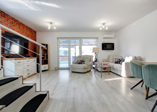 Moderný 4-izbový mezonet so záhradou a parkovaním – Rovinka