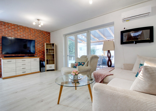 Moderný 4-izbový mezonet so záhradou a parkovaním – Rovinka