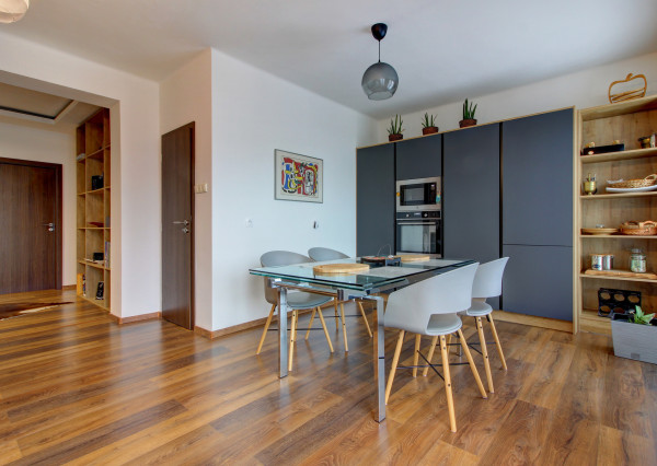 Na predaj dvojgeneračný 5-izbový rodinný dom v Šamoríne- Čilistov