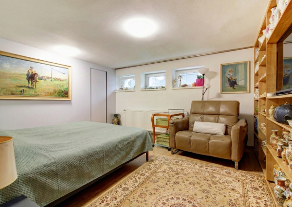 Na predaj dvojgeneračný 5-izbový rodinný dom v Šamoríne- Čilistov