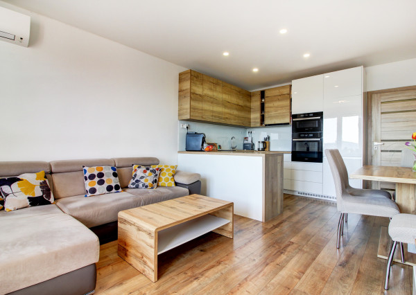 Na predaj zrekonštruovaný 3 izbový byt, ul. Súmračná, Ostredky, Ružinov, Bratislava