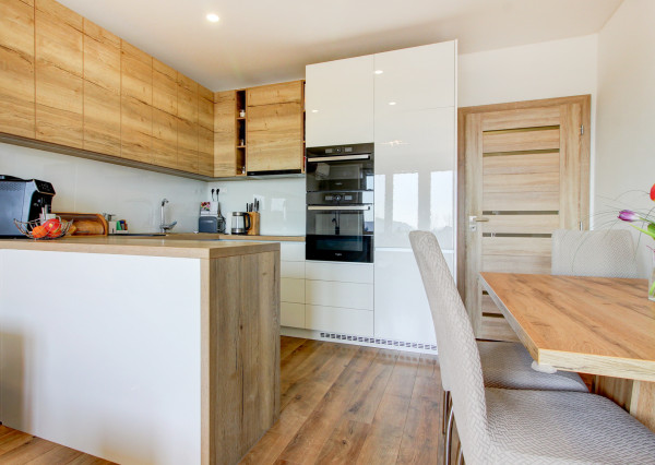 Na predaj zrekonštruovaný 3 izbový byt, ul. Súmračná, Ostredky, Ružinov, Bratislava