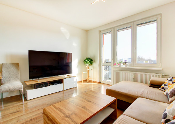 Na predaj zrekonštruovaný 3 izbový byt, ul. Súmračná, Ostredky, Ružinov, Bratislava