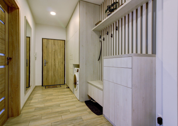 Na predaj zrekonštruovaný 3 izbový byt, ul. Súmračná, Ostredky, Ružinov, Bratislava