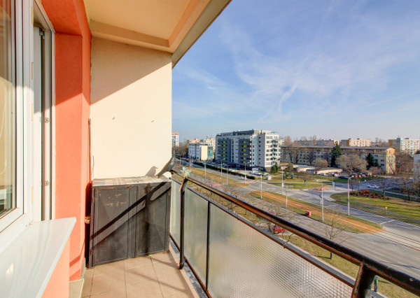 Na predaj zrekonštruovaný 3 izbový byt, ul. Súmračná, Ostredky, Ružinov, Bratislava