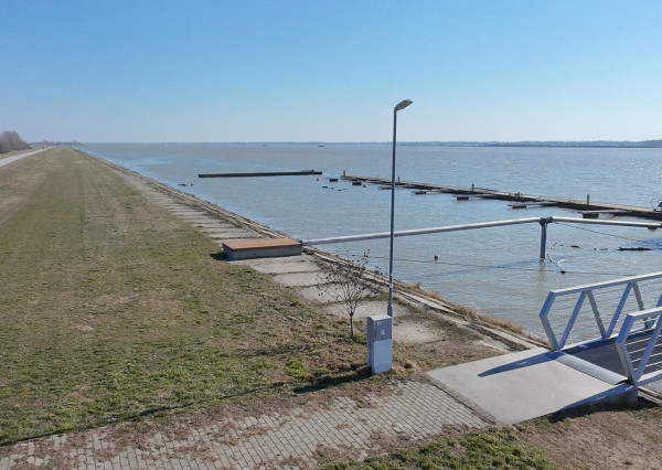 Dizajnový 3-iz. byt so záhradou Dunajská Riviéra, Hamuliakovo