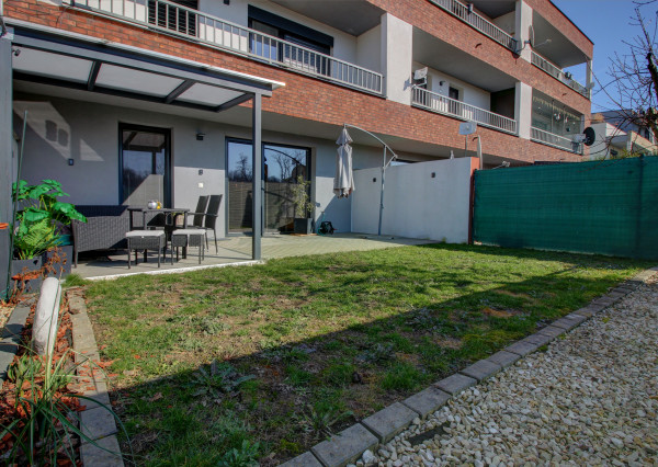 Dizajnový 3-iz. byt so záhradou Dunajská Riviéra, Hamuliakovo