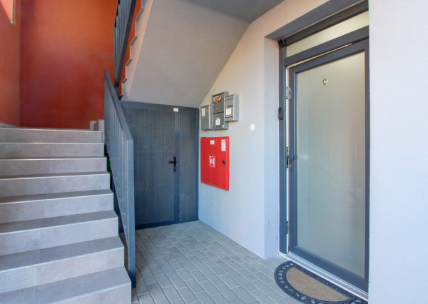 Dizajnový 3-iz. byt so záhradou Dunajská Riviéra, Hamuliakovo