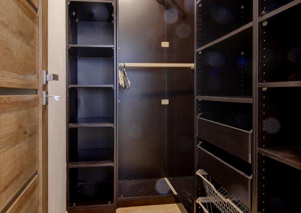 Na predaj priestranný 164 m² 4-i. RD s garážou Rovinka – Jasná ul.