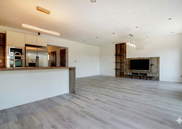 Na predaj priestranný 164 m² 4-i. RD s garážou Rovinka – Jasná ul.
