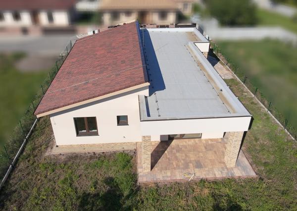 Na predaj: 4izbový rodinný dom kolaudovaný – Šamorín-Bučuháza,  stav štandard