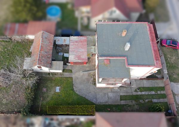 Na predaj: 4izbový rodinný dom s garážou , pozemok 800 m² - Čakany