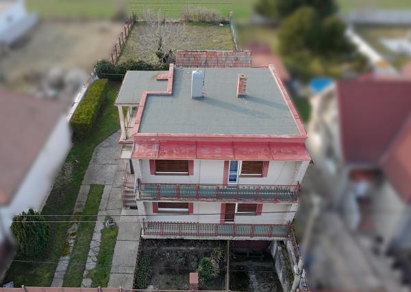 Na predaj: 4izbový rodinný dom s garážou , pozemok 800 m² - Čakany