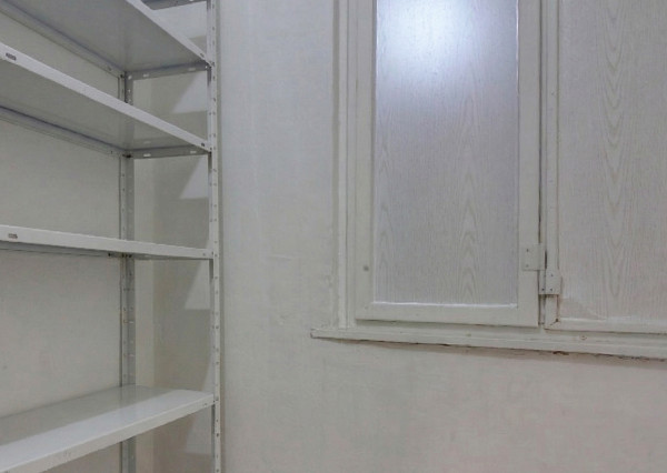 Na predaj 3 izbový, zrekonštruovaný byt v Komárne, ulica Damjanichova