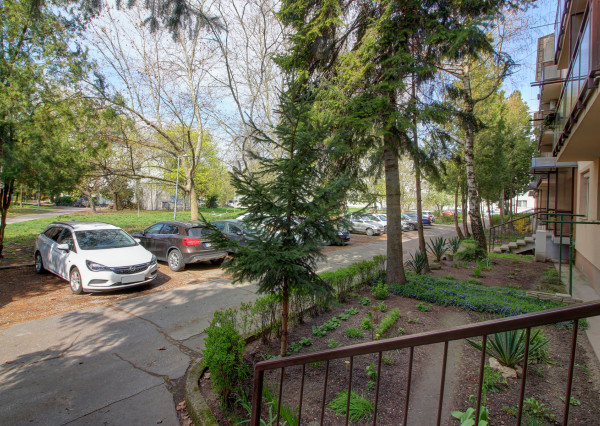 Na predaj 3 izbový, zrekonštruovaný byt v Komárne, ulica Damjanichova