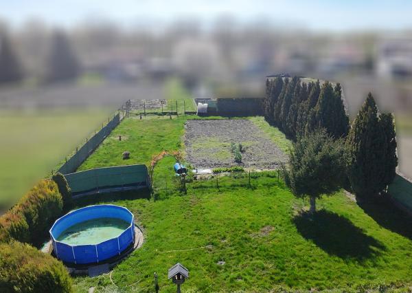 Na predaj: Rodinný dom na pozemku 1803 m², obec Baka