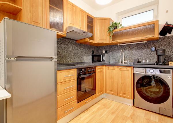 PRENÁJOM - 1 izbový byt - BA Petržalka s parkovaním