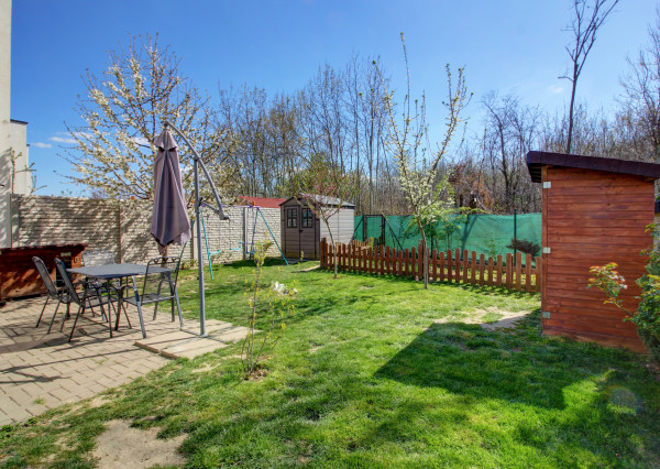 ELEGANTNÝ MEZANÍN SO ZÁHRADOU MILOSLAVOV – ALŽBETIN DVOR