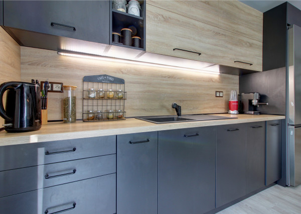 ELEGANTNÝ MEZANÍN SO ZÁHRADOU MILOSLAVOV – ALŽBETIN DVOR