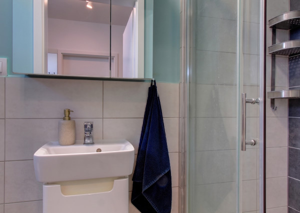 ELEGANTNÝ MEZANÍN SO ZÁHRADOU MILOSLAVOV – ALŽBETIN DVOR