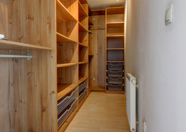 Na prenájom priestranný 164 m² 4-i. RD s garážou Rovinka – Jasná ul.