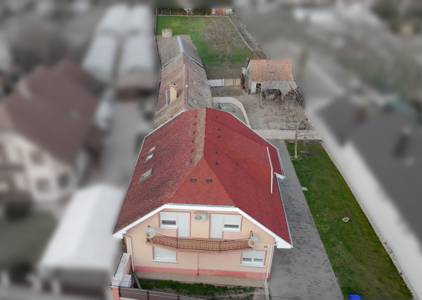 Na predaj: Viacgeneračný 7i rodinný dom na pozemku 2533 m² – Štvrtok na Ostrove