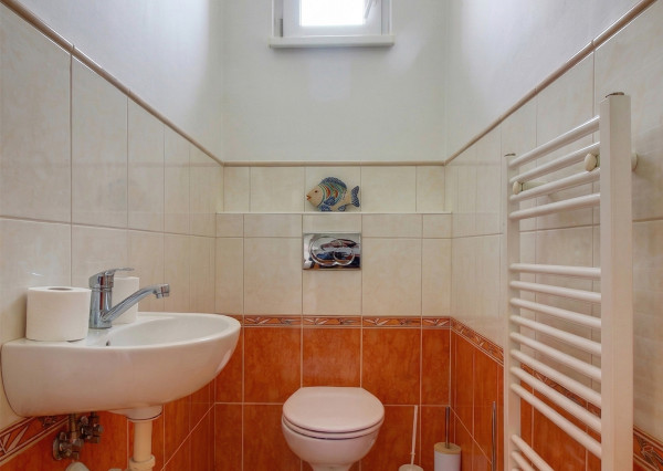 Na predaj: Viacgeneračný 7i rodinný dom na pozemku 2533 m² – Štvrtok na Ostrove