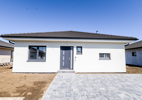 POSLEDNÁ PRÍLEŽITOSŤ!  Hviezdoslavov - 4i RD pozemok 828m2