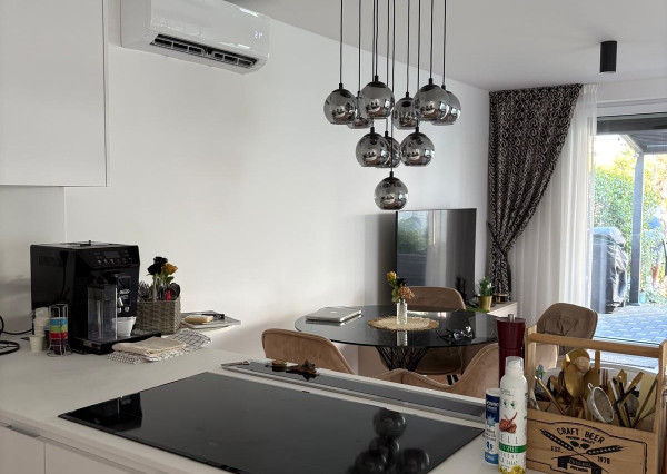 Na prenájom moderný 3-izbový rodinný dom so záhradou – Rovinka