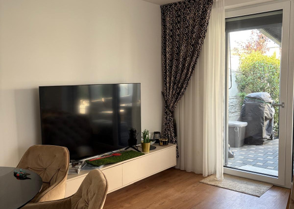 Na prenájom moderný 3-izbový rodinný dom so záhradou – Rovinka