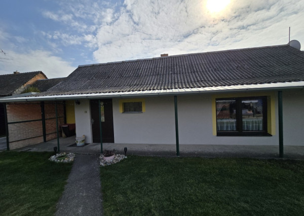 Na predaj: Rodinný dom na pozemku 1803 m², obec Baka