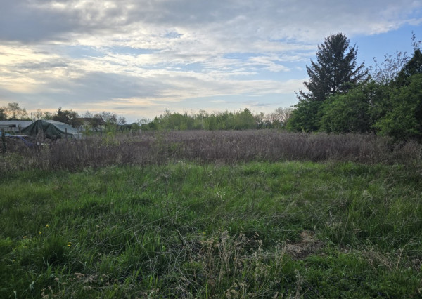 Na predaj: pozemok 2932 m², obec Veľká Paka, časť Čukárska Paka