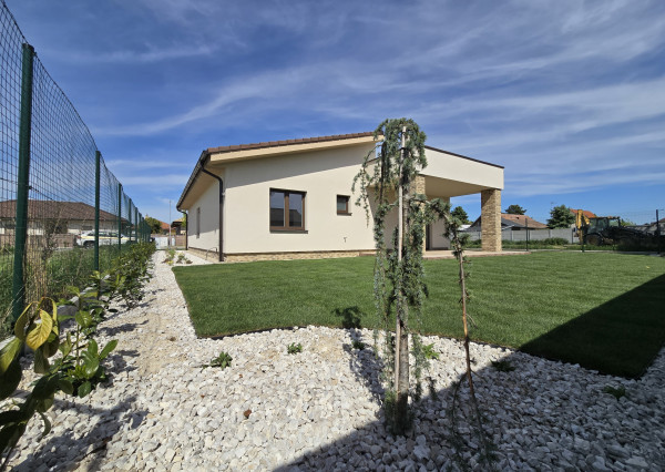 Na predaj: 4izbový rodinný dom kolaudovaný – Šamorín-Bučuháza,  stav štandard